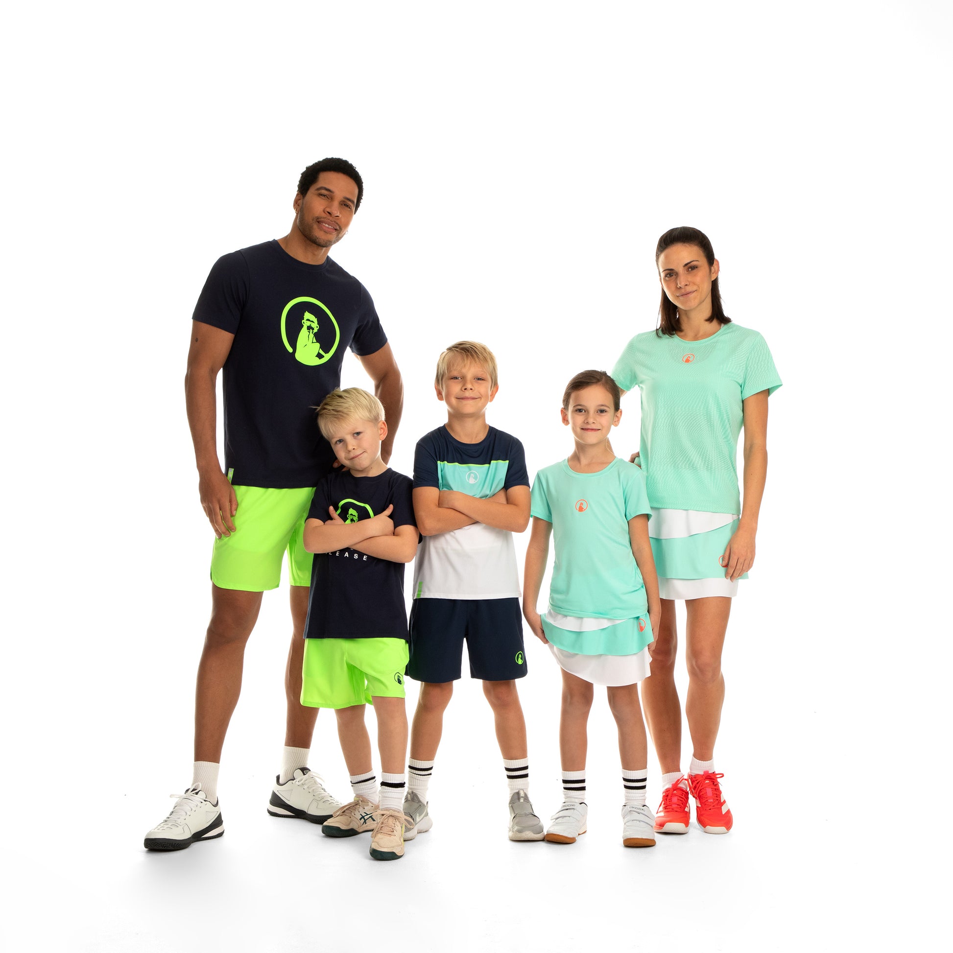 3904750069400000_16.jpg