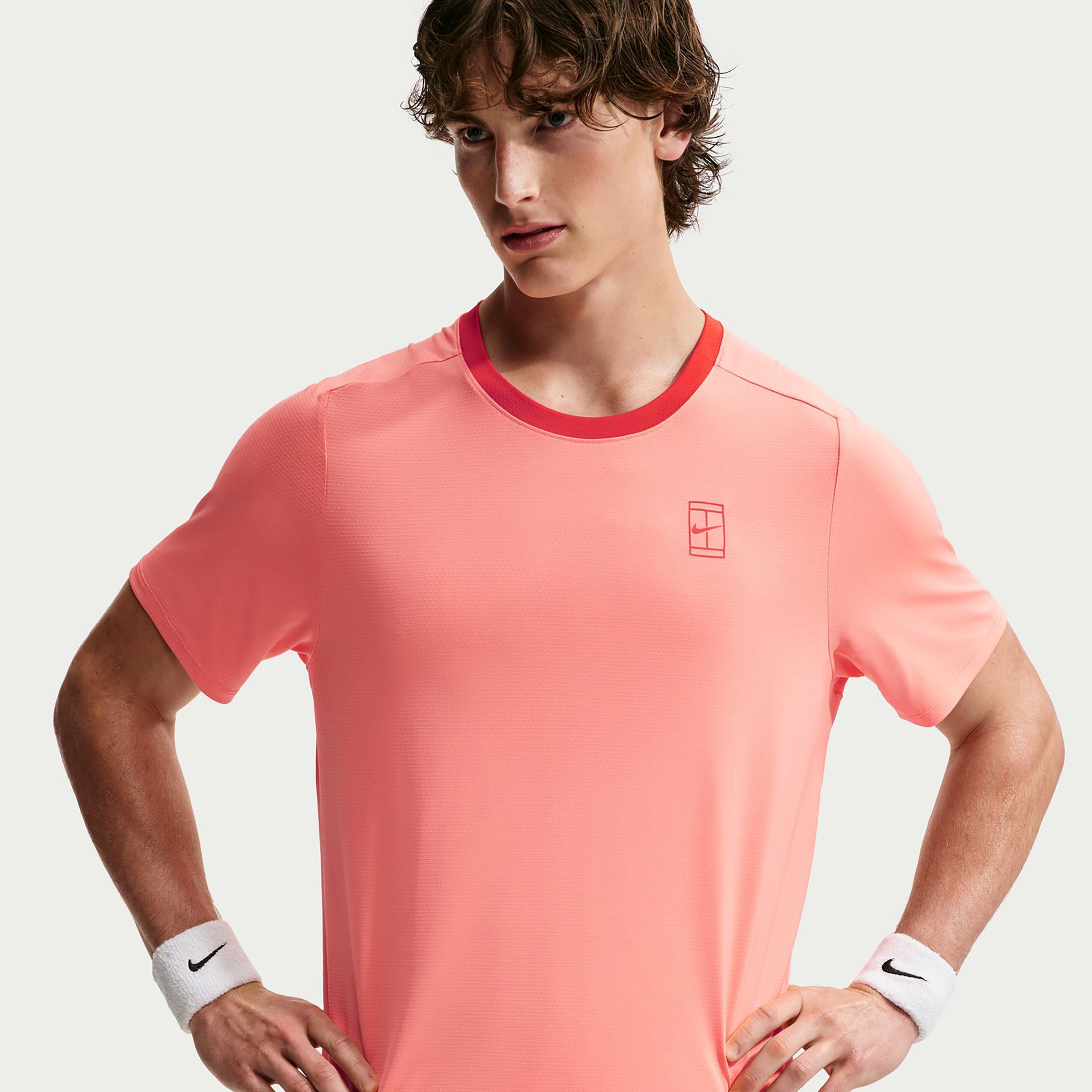 Nike Carlos Alcaraz Court Dri-FIT Advantage T-shirt Hommes - corail