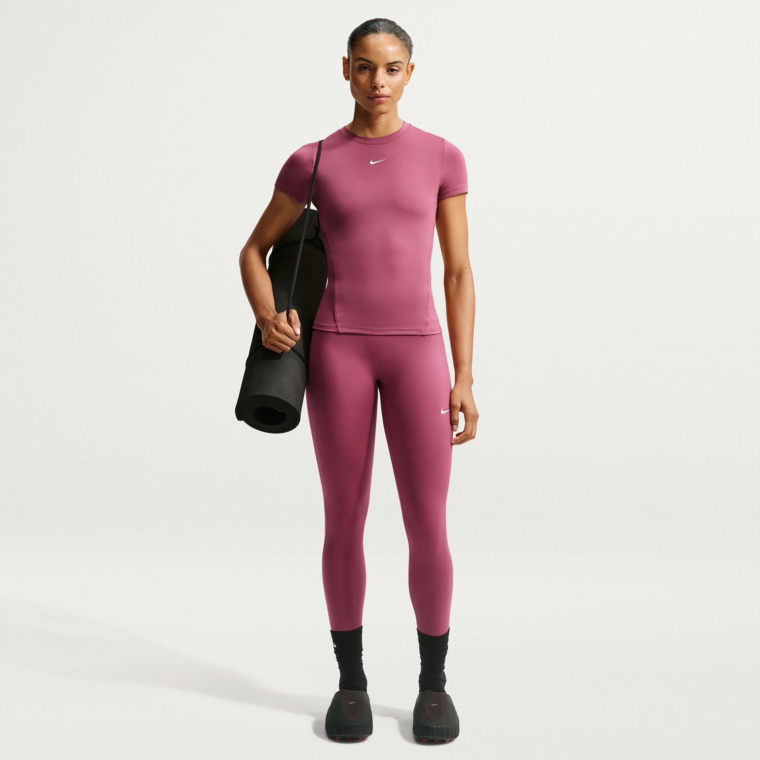 Nike One Fitted T-shirt Femmes - mauve