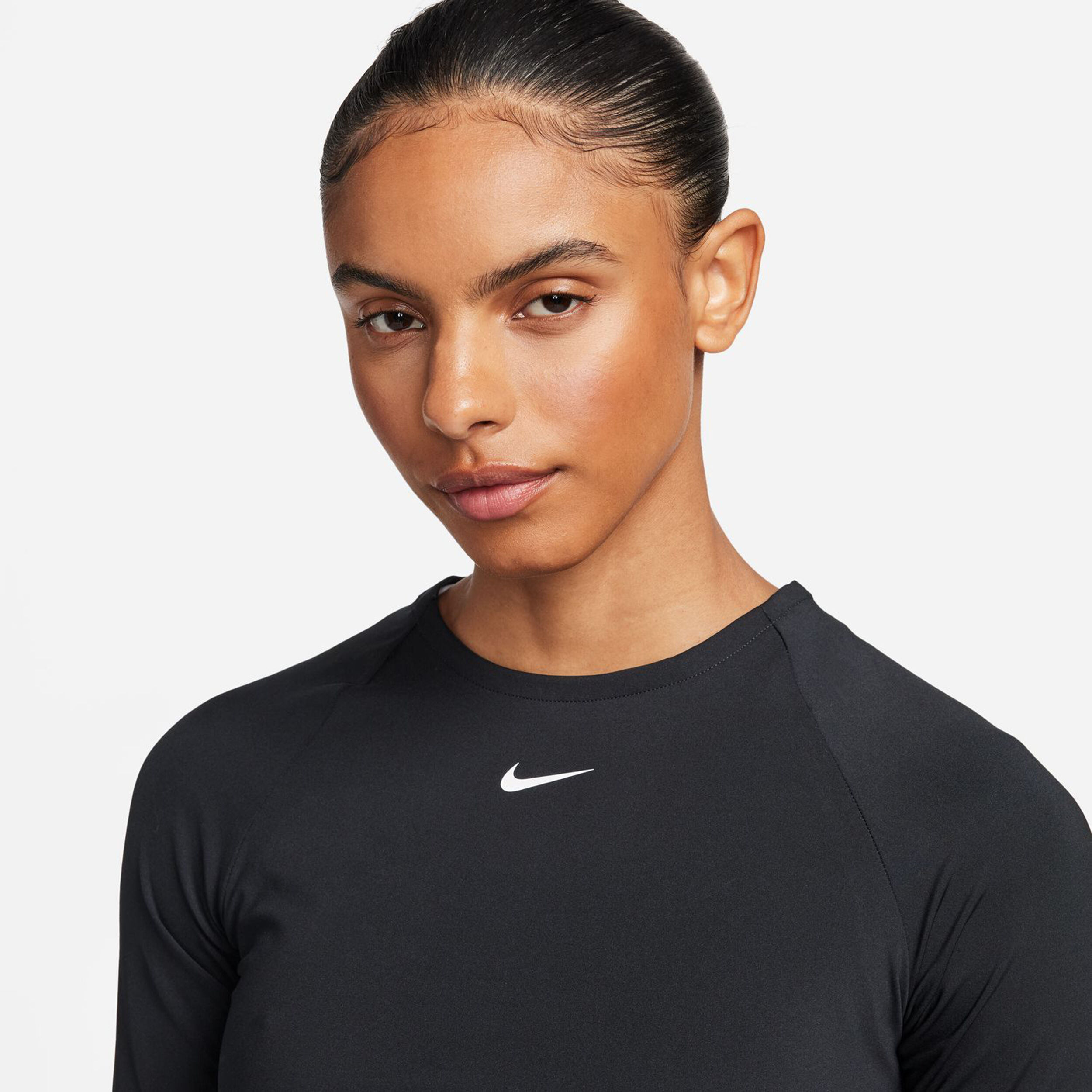 Buy Nike Pro Dri Fit 365 Crop Haut Manches Longues Femmes Noir online Padel Point FR